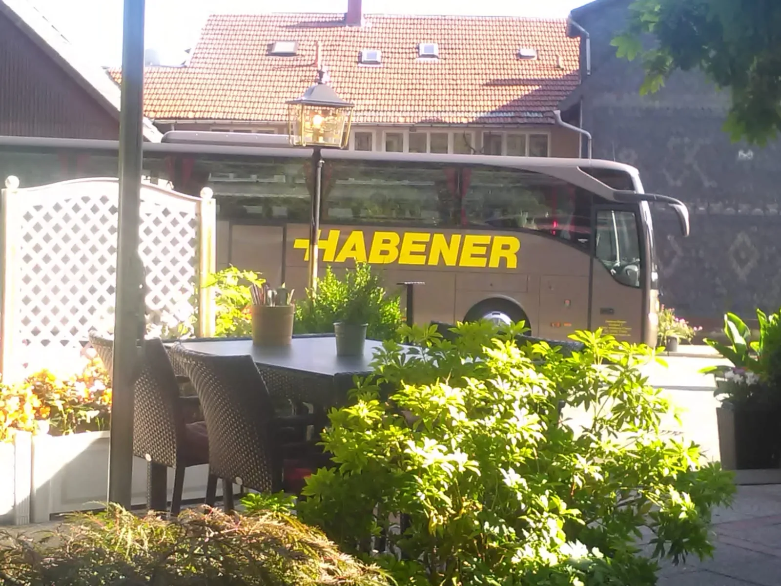 Habener Reisebus am Urlaubsort